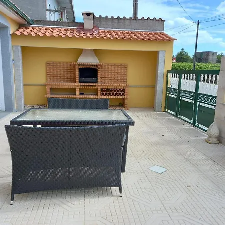 Casa De Ferias Santos *