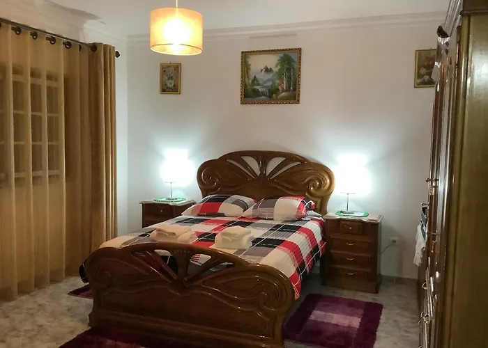 Casa De Ferias Santos أجويار دا بيرا