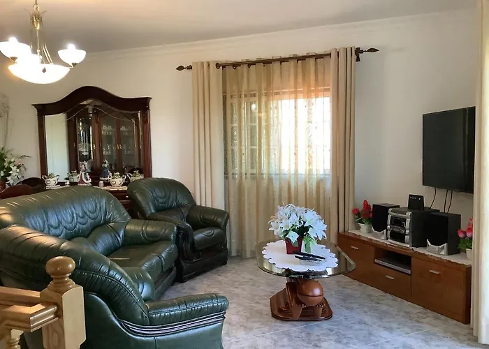 Casa De Ferias Santos أجويار دا بيرا