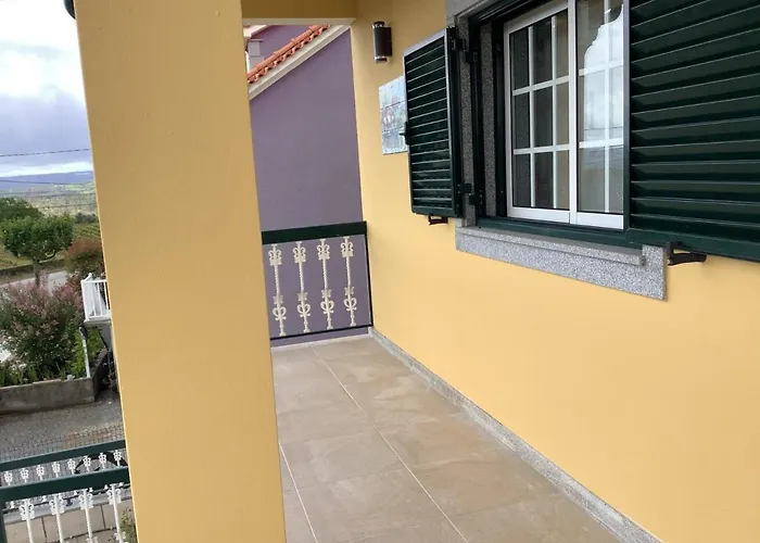 Casa De Ferias Santos * أجويار دا بيرا