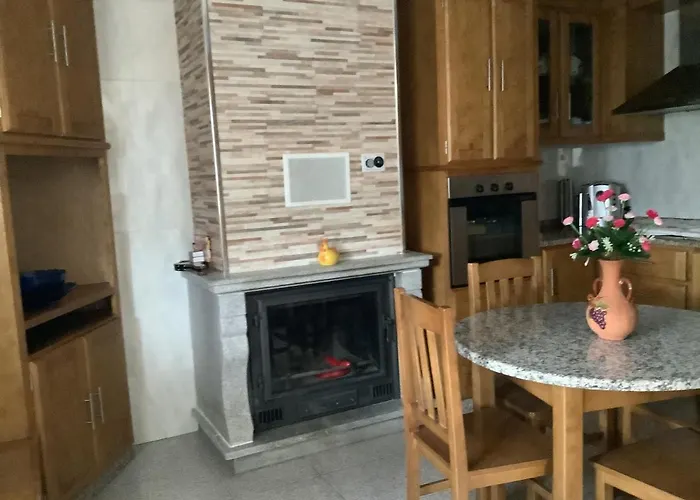 Casa De Ferias Santos * أجويار دا بيرا